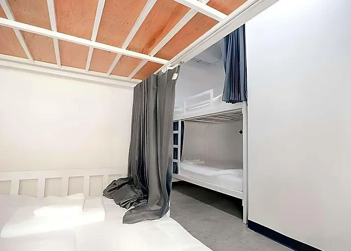G5 Hotel 5*